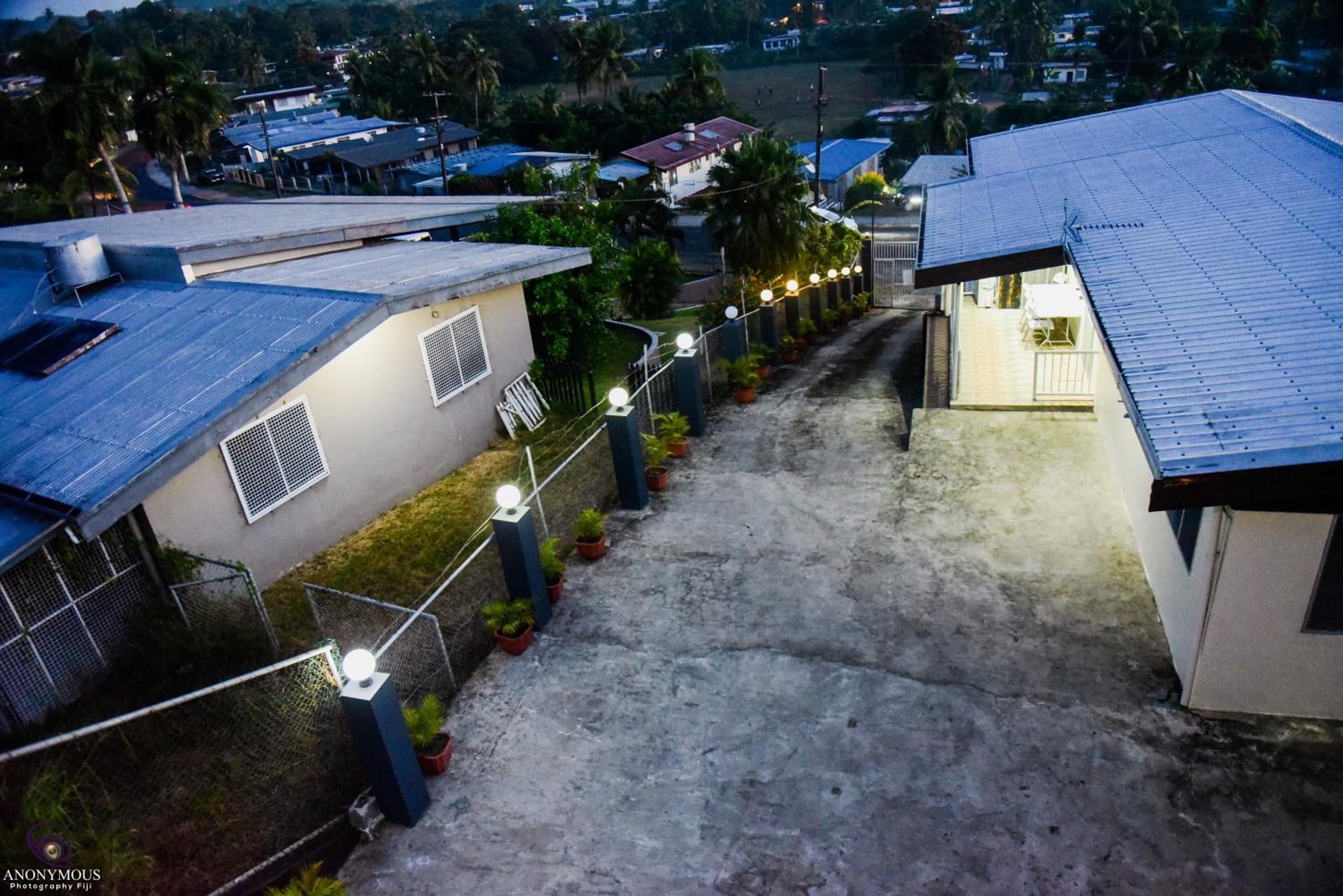 Shashi's Villa & Luxurious Apartments - view 12