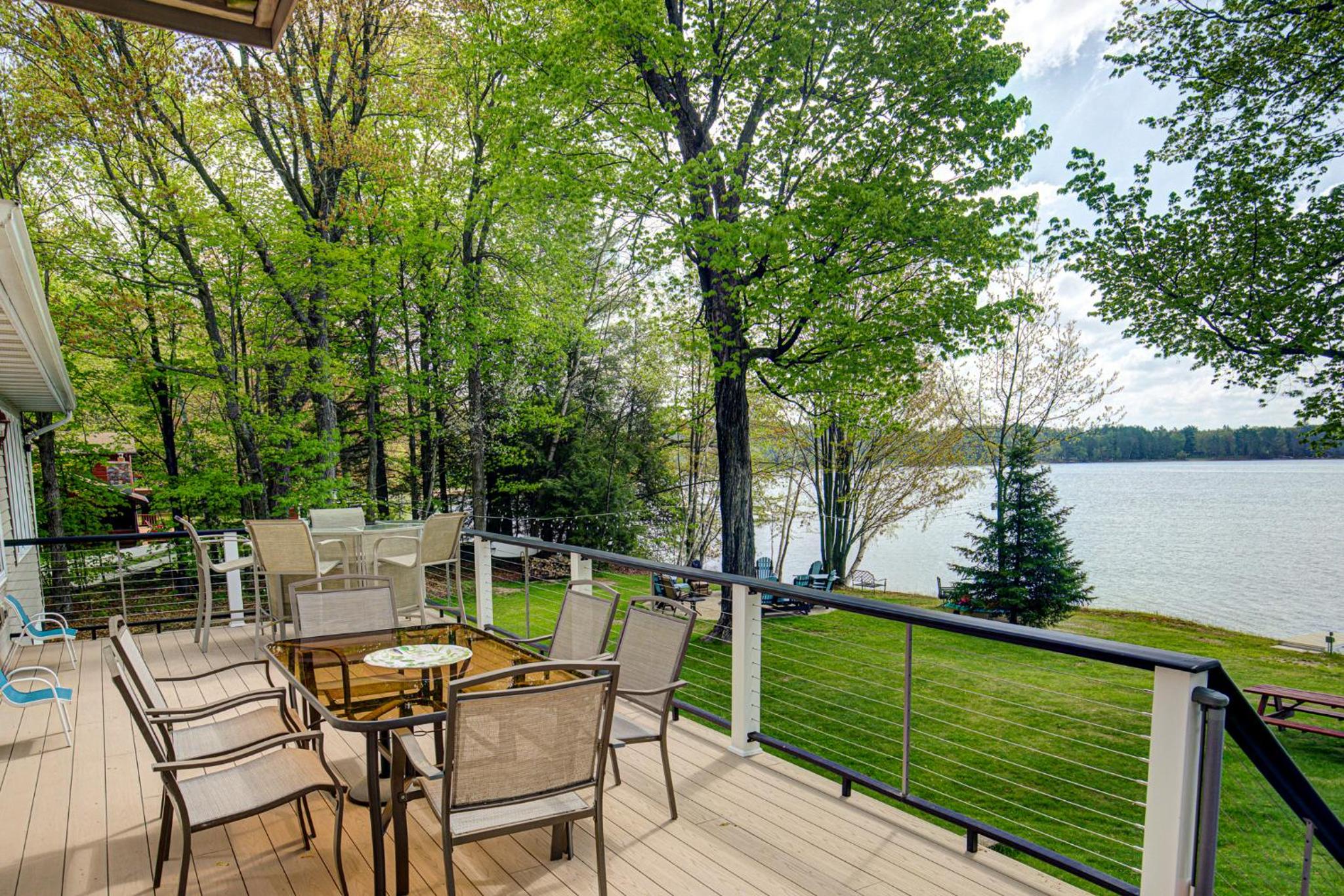 Sabel's Retreat On Summit Lake view 4