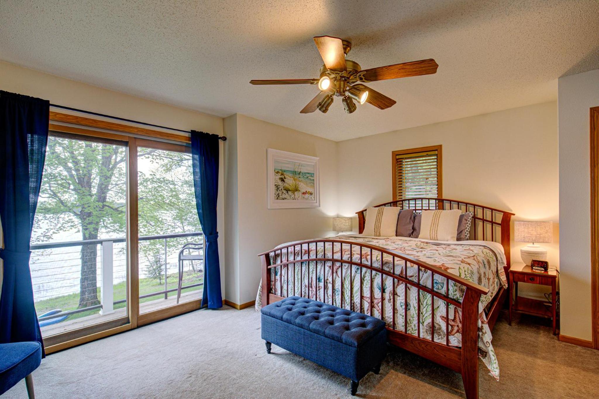 Sabel's Retreat On Summit Lake view 5