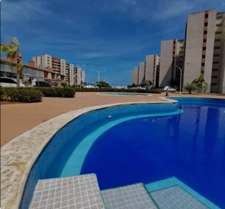 Comodidad Total para Familias - Apartamento de 3 Hab en Porlamar - Isla de Margarita