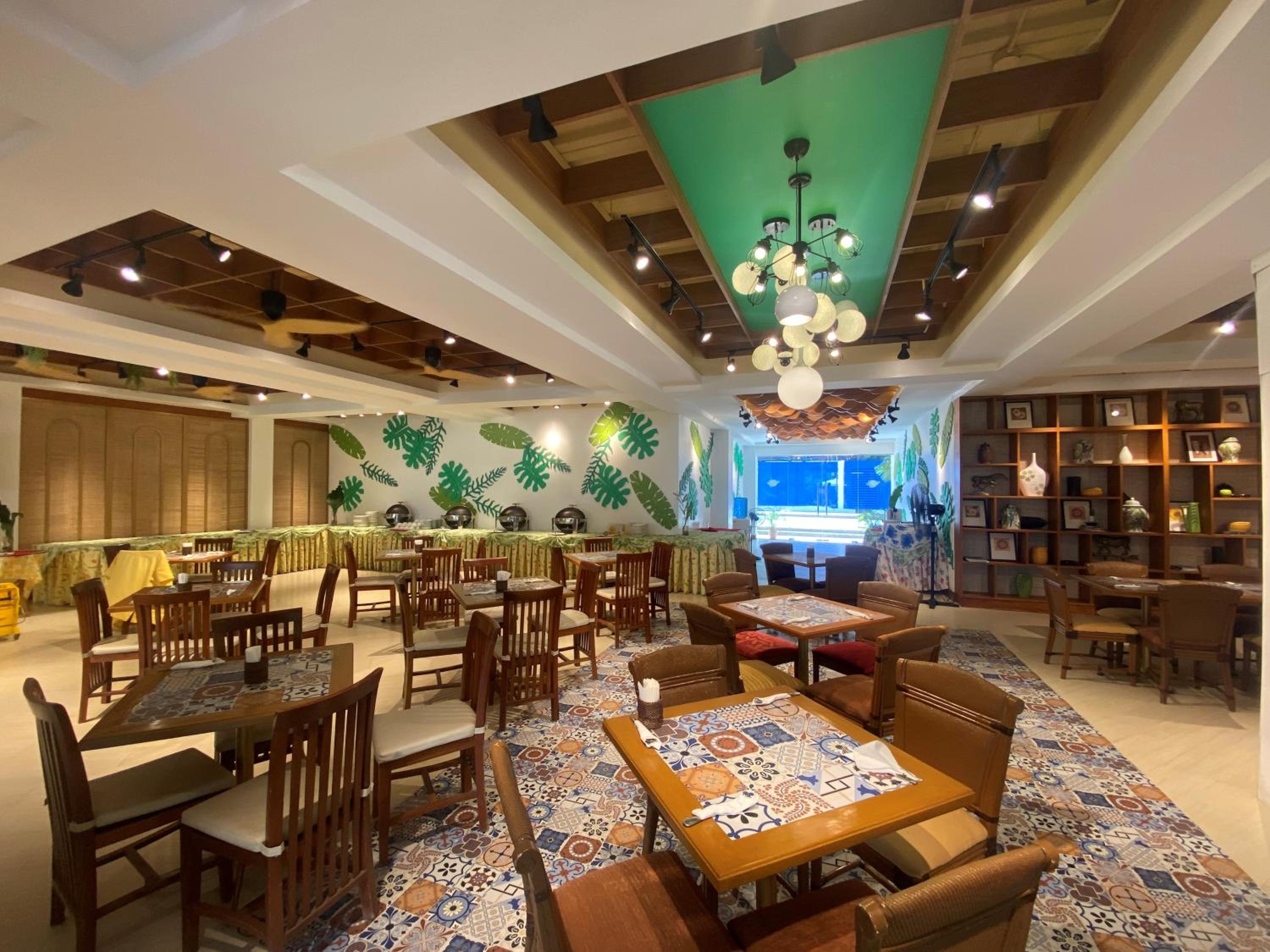 Boracay Tropics Resort Hotel view 5