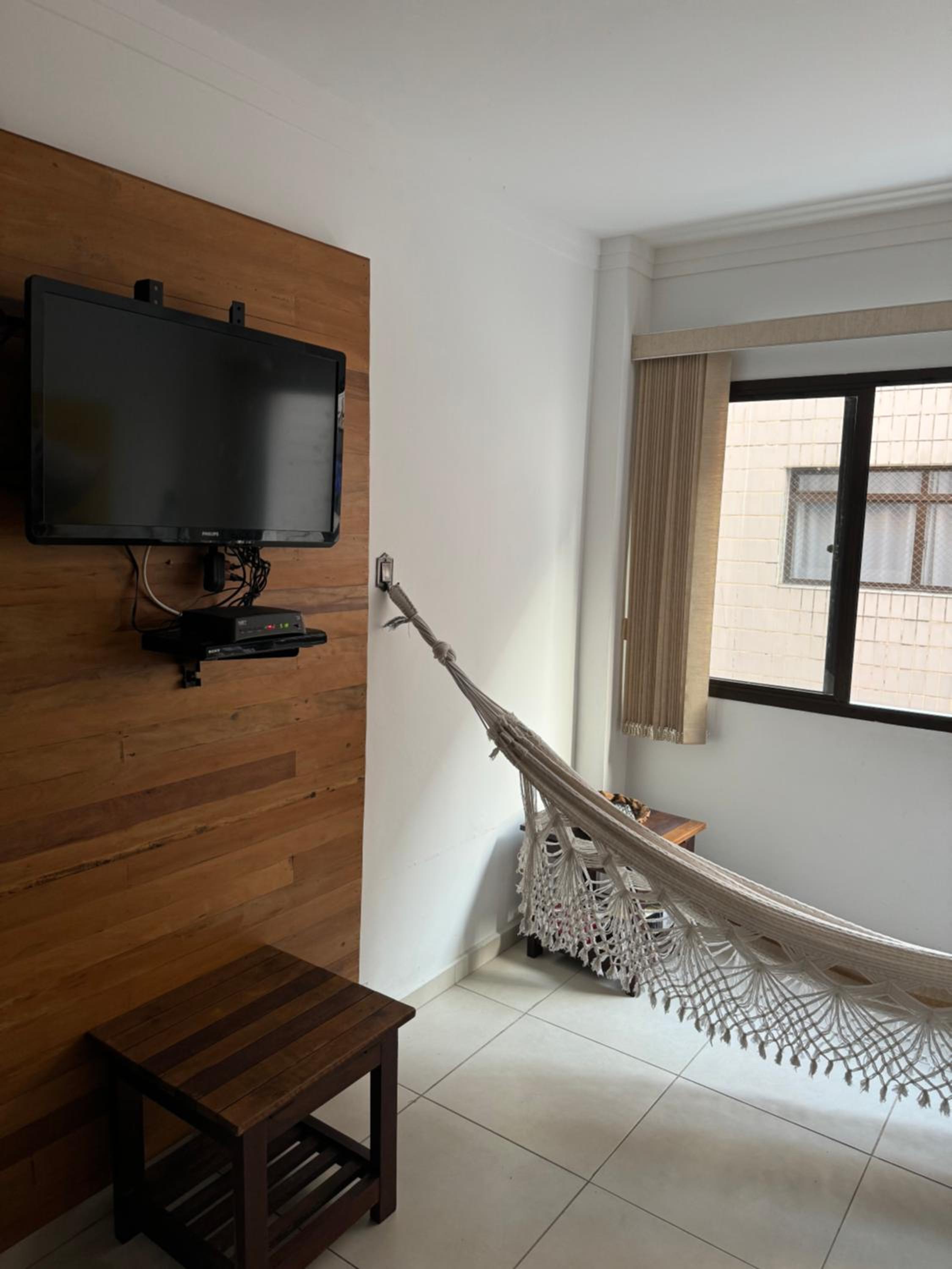 Apartamento enseada guaruja familia