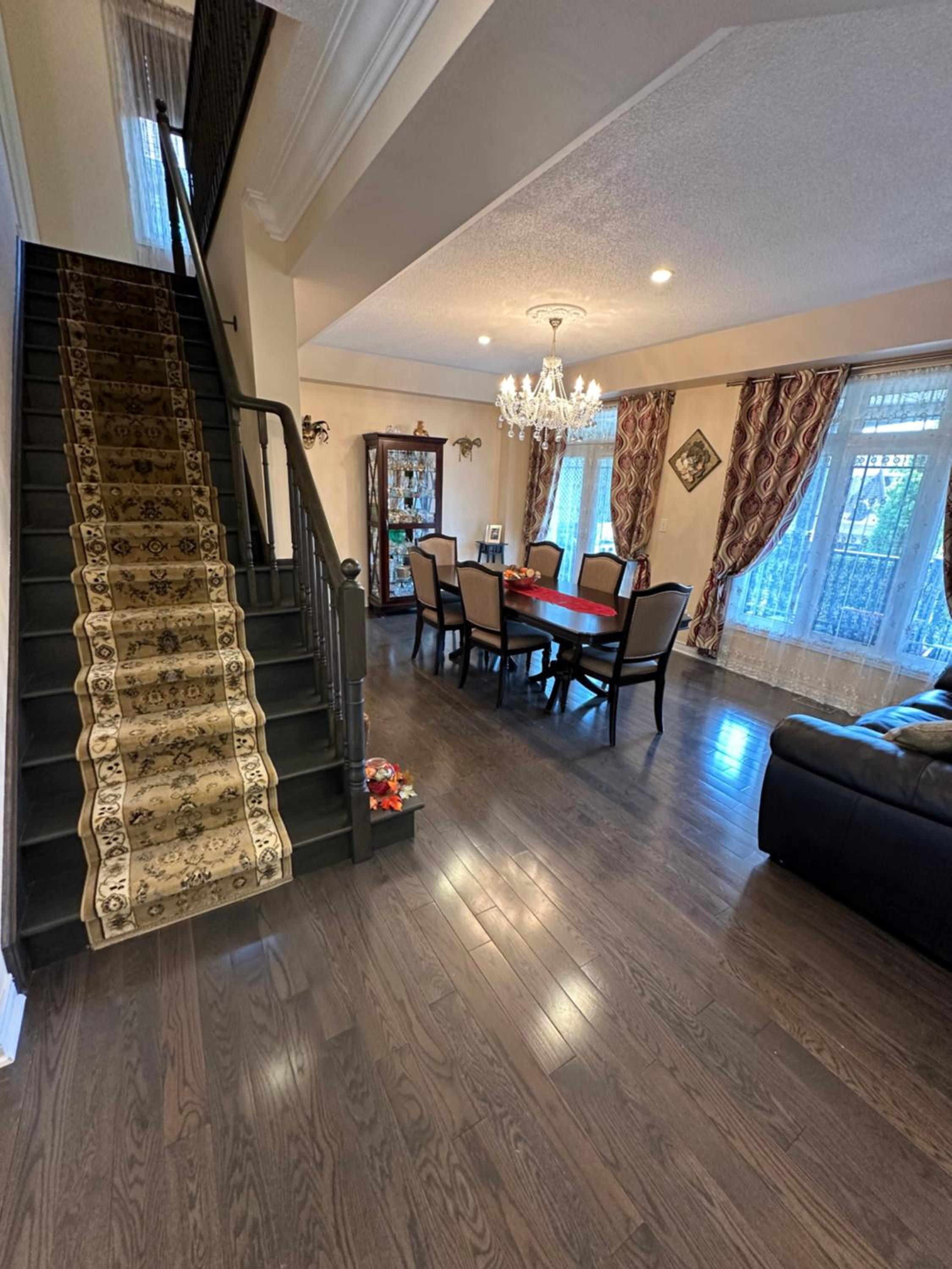 Luxury Villa in Richmond Hill