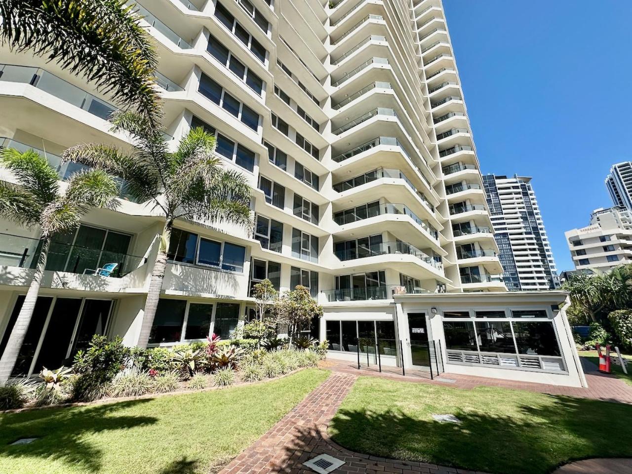 Beach Haven 16E