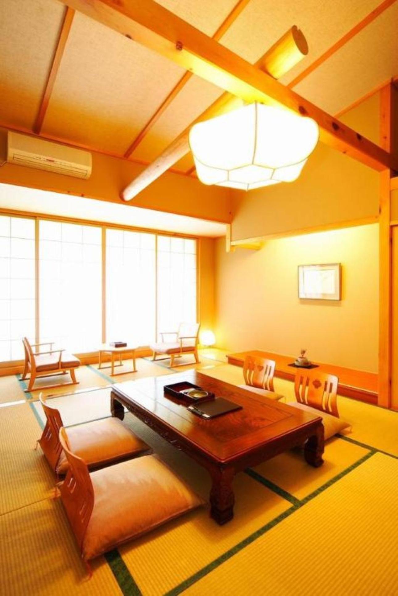 Tsutaya Tokinoyado Kazari