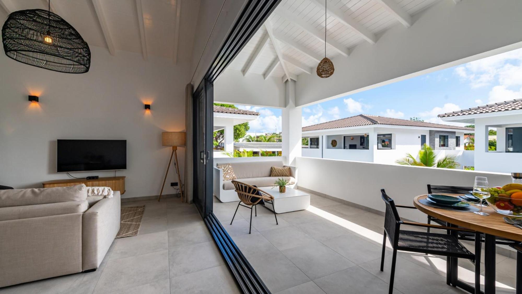 Palm Tree Curaçao - A brand new Penthouse just minutes from the beach