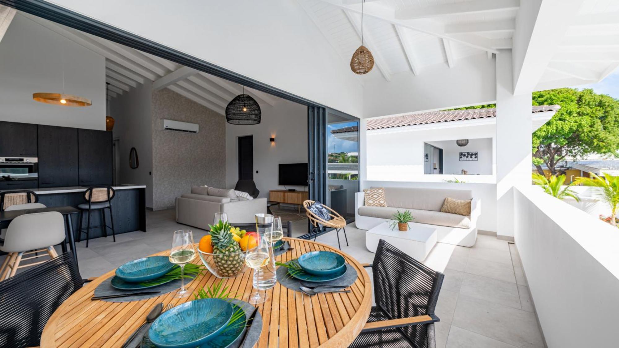 Palm Tree Curaçao - A brand new Penthouse just minutes from the beach