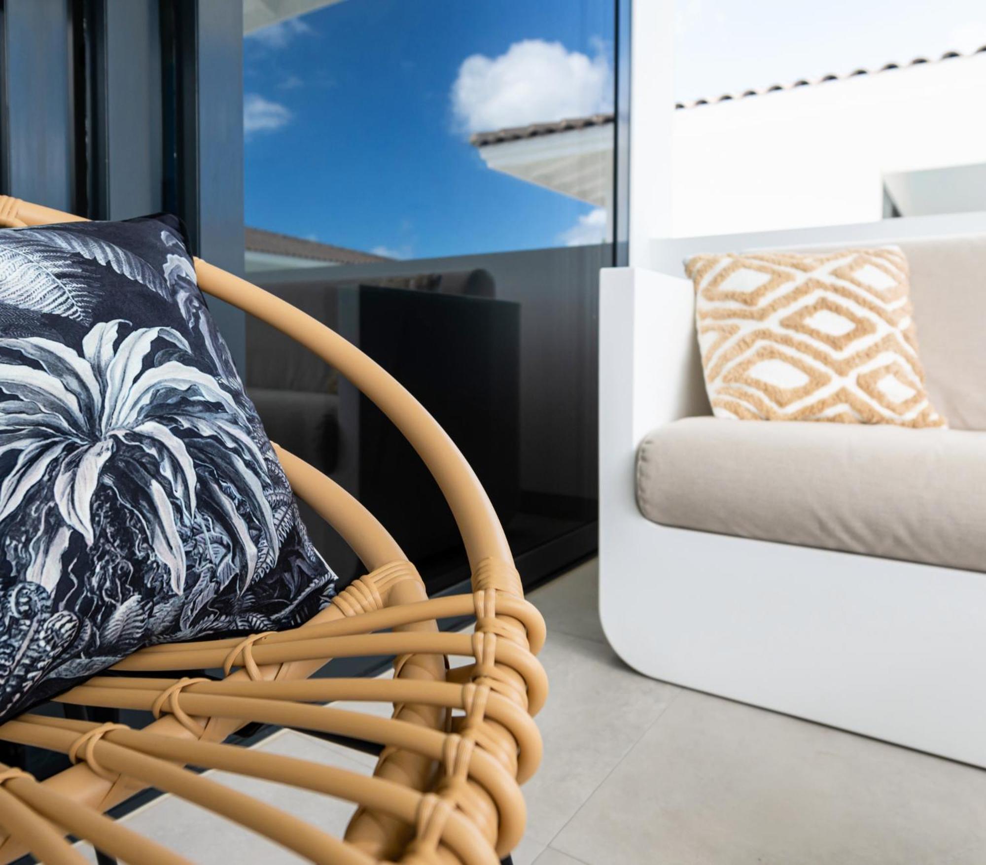 Palm Tree Curaçao - A brand new Penthouse just minutes from the beach