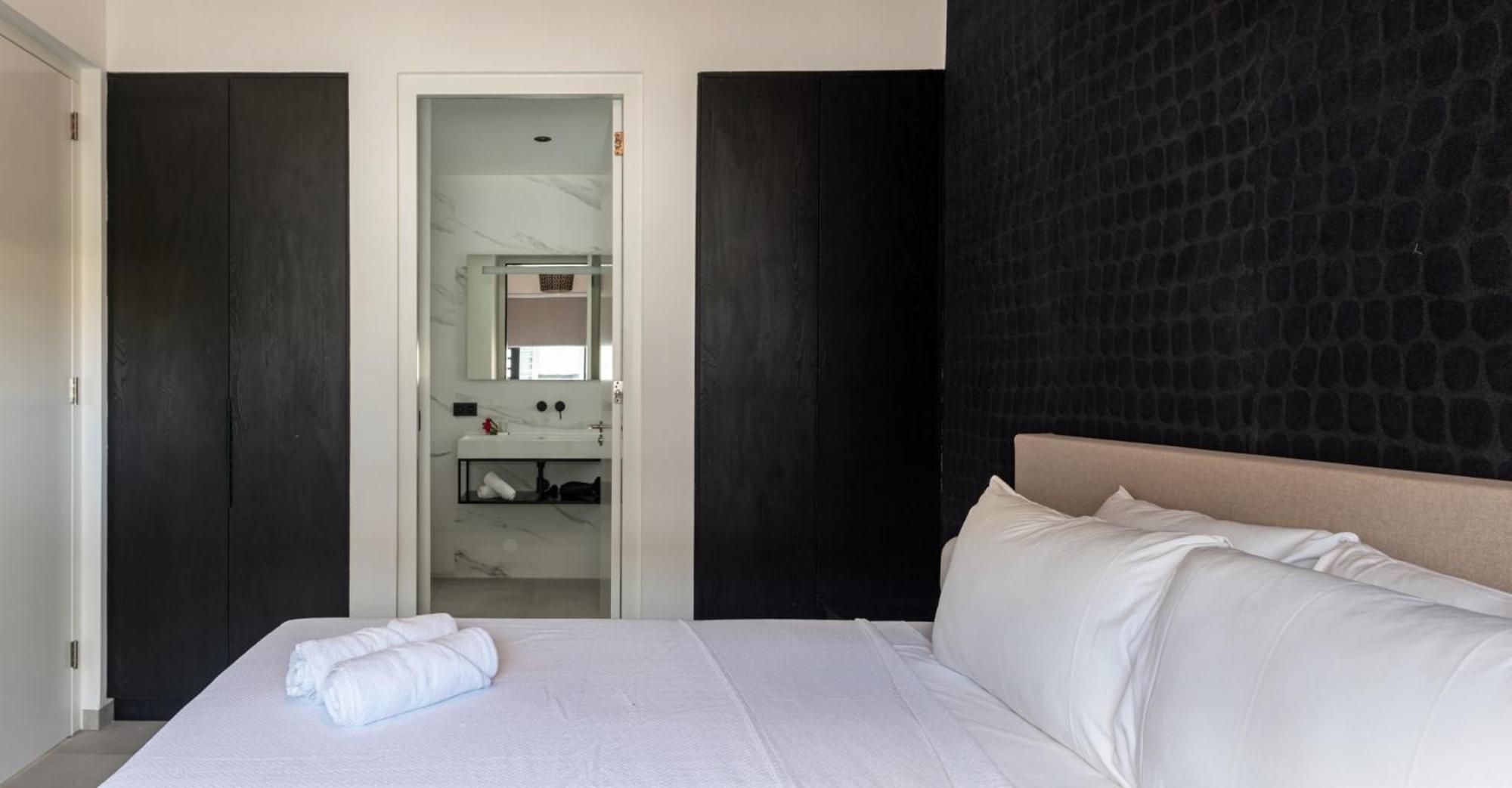 Palm Tree Curaçao - A brand new Penthouse just minutes from the beach