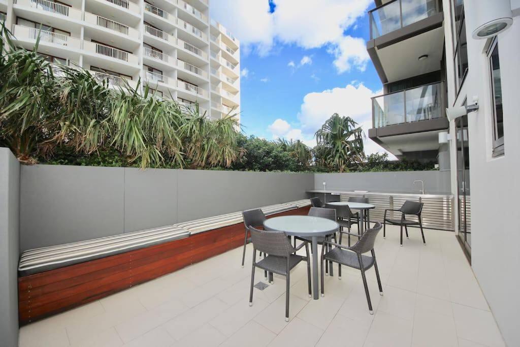 Ocean Views, Broadbeach #604 Beaches