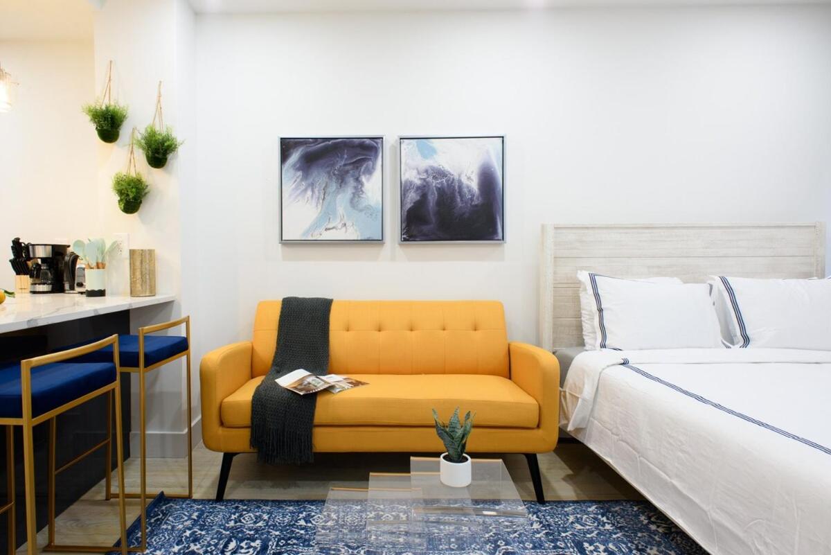 1597-9 Renovated Studio Prime UES WD in unit