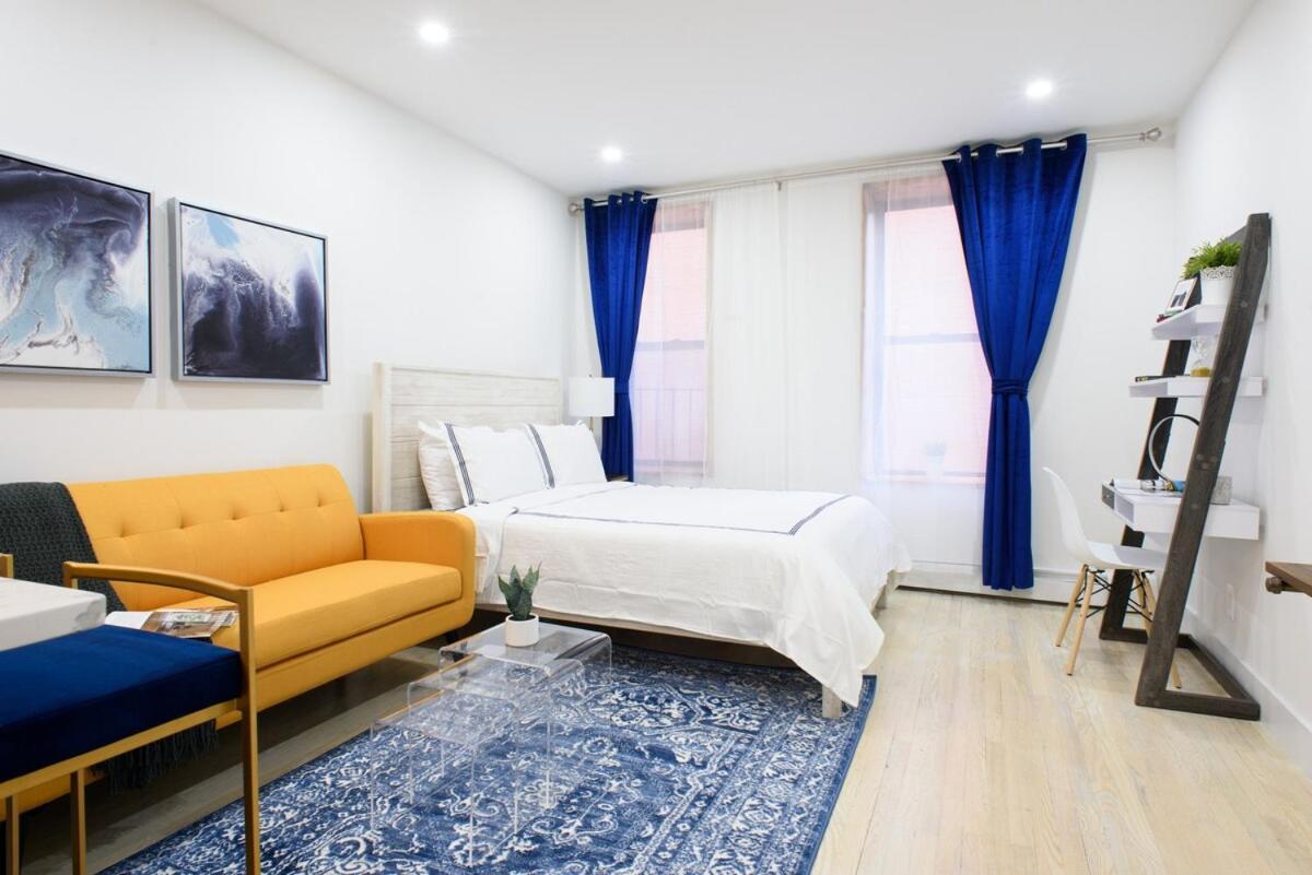 1597-9 Renovated Studio Prime UES WD in unit