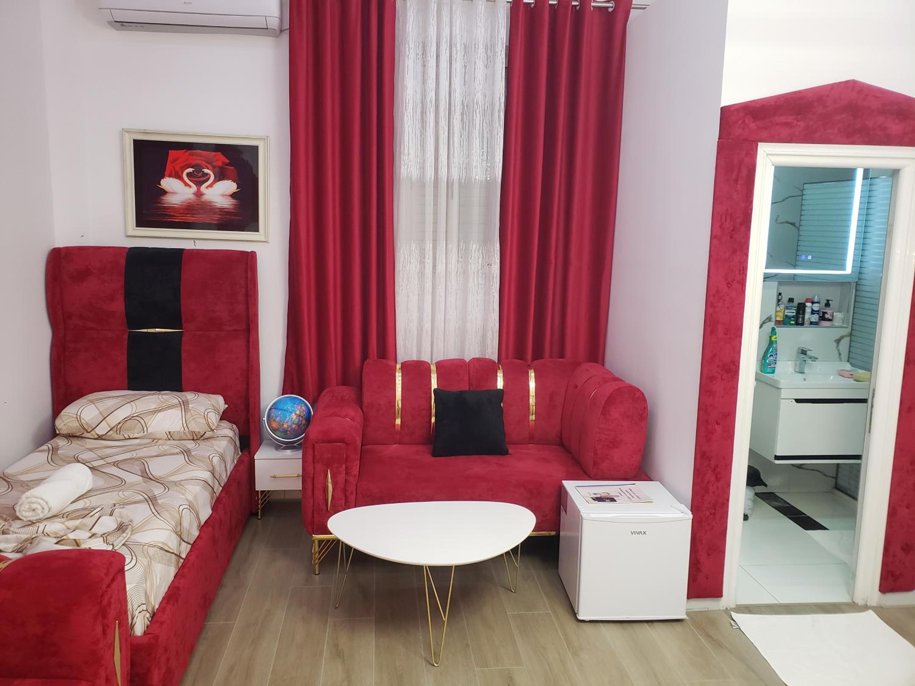 Studio near Tirana Airport 2- SELF Check-in Free Parking
