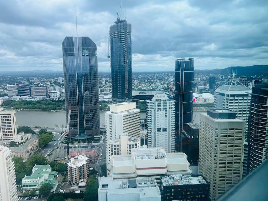 Luxury River Views - Skytower L53#Free Parking