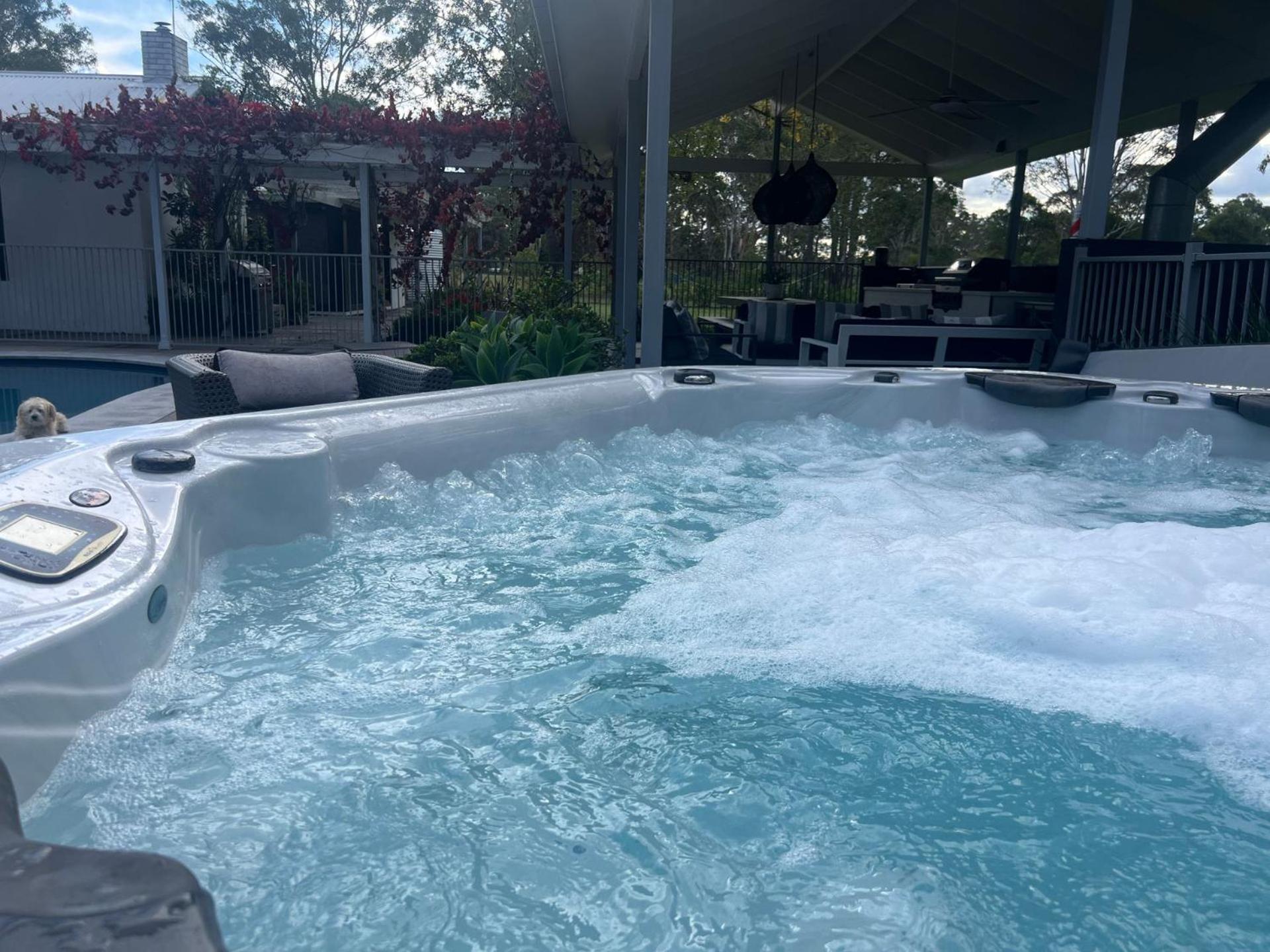 Whitevale Luxury Estate