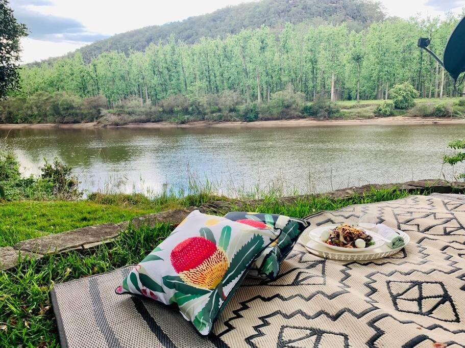 Hawkesbury Wisemans Ferry - Private riverside oasis
