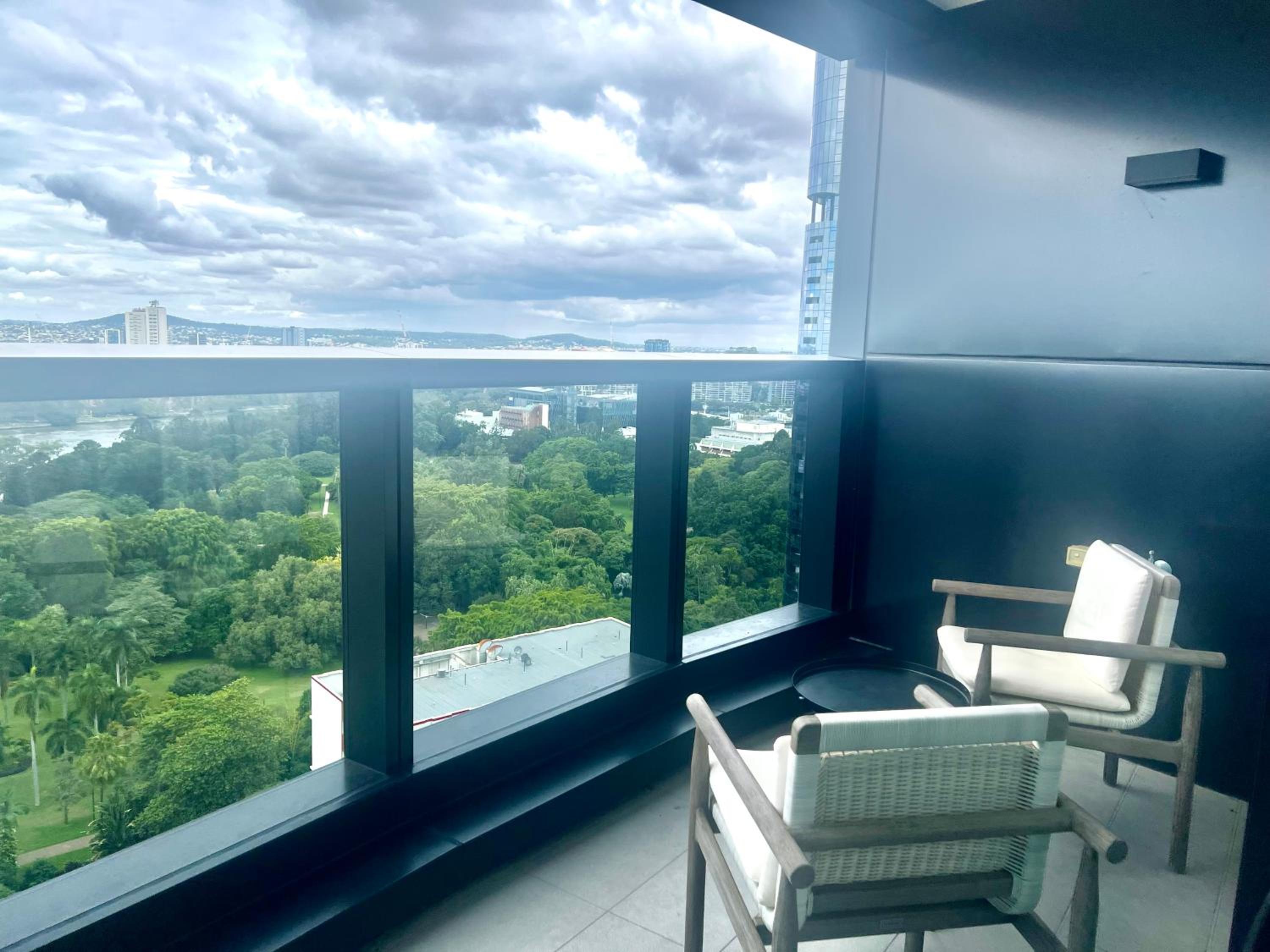 Luxury River Views - Skytower L53#Free Parking