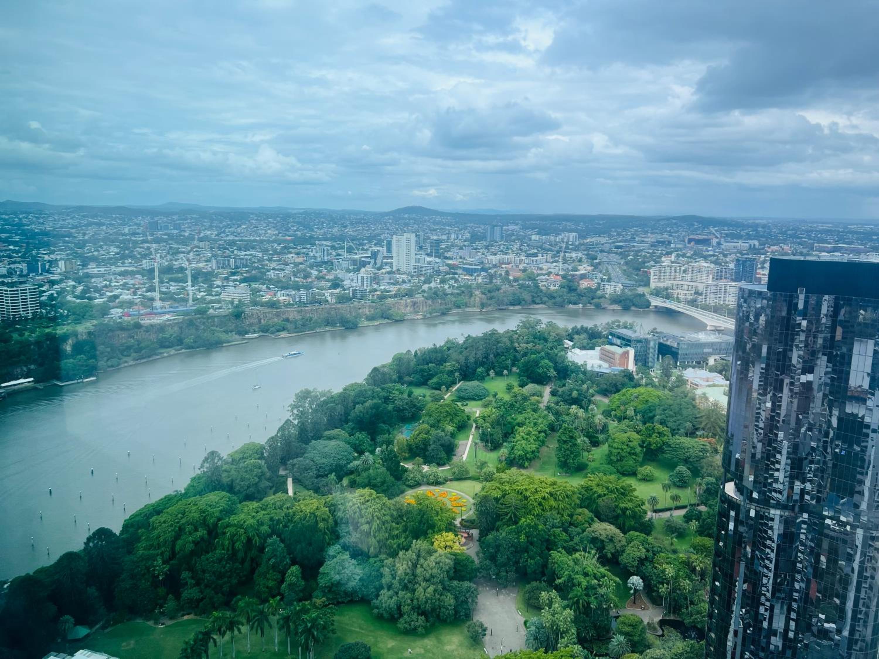 Luxury River Views - Skytower L53#Free Parking