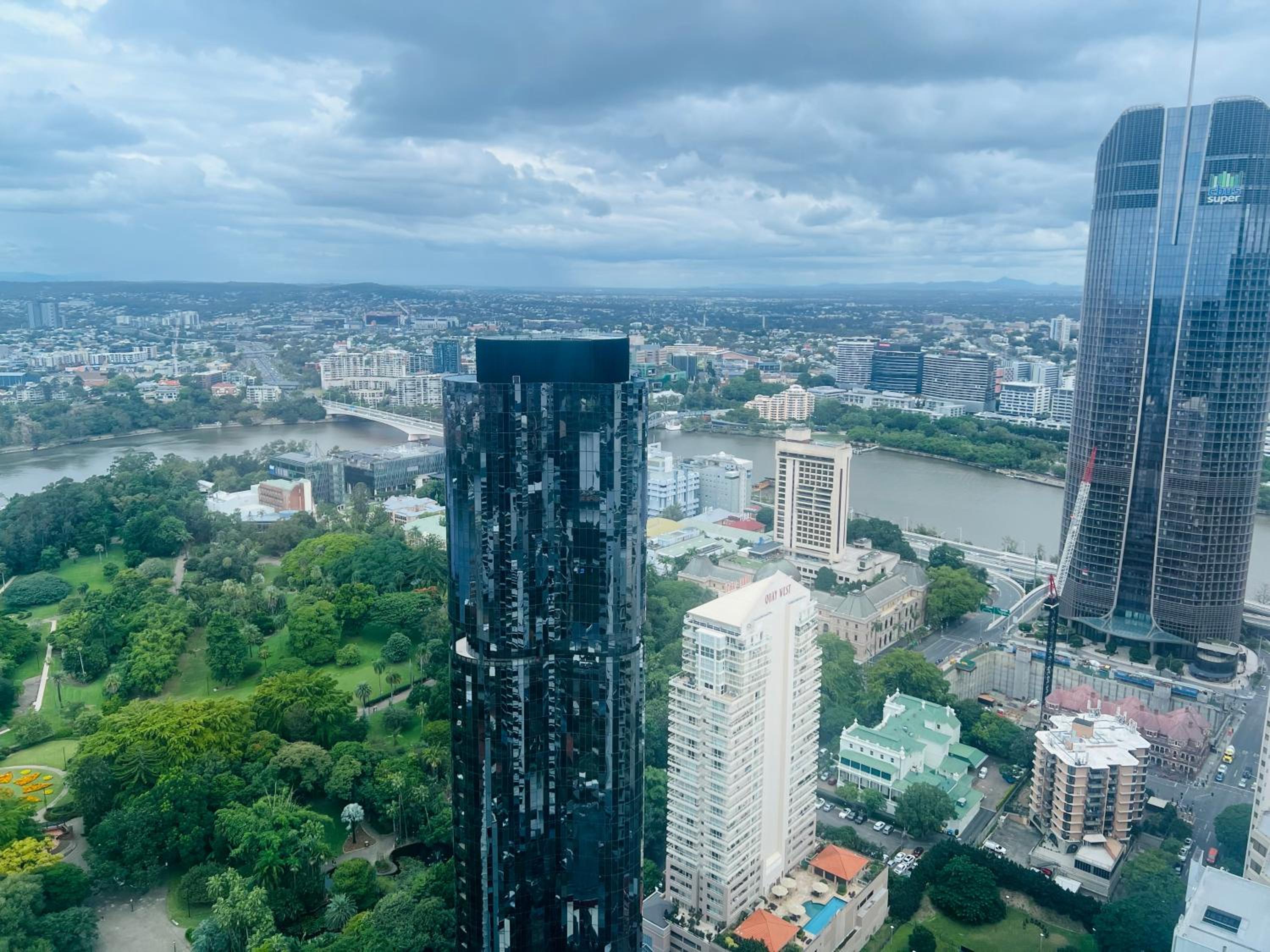 Luxury River Views - Skytower L53#Free Parking