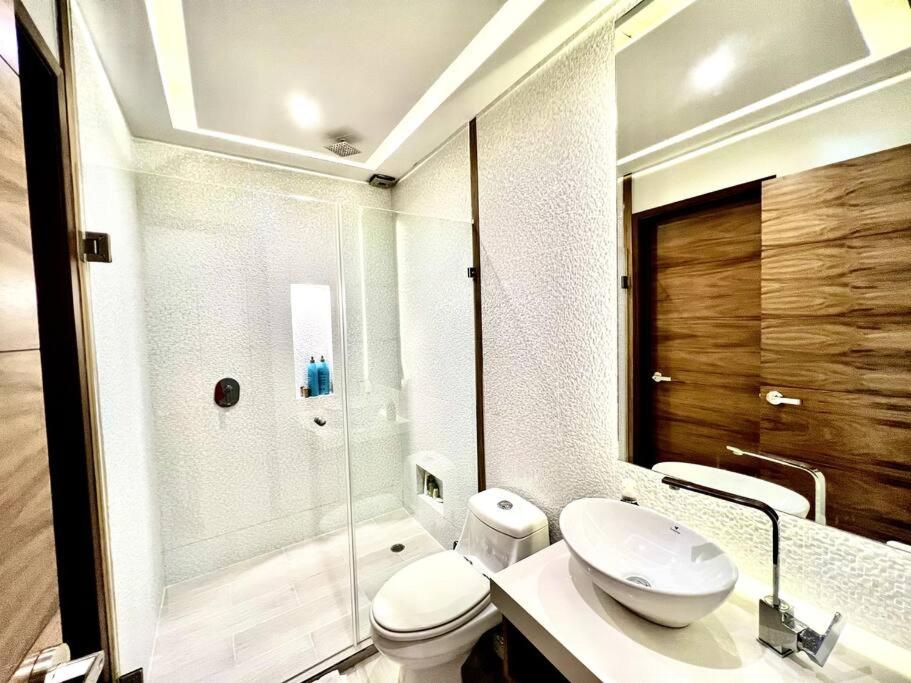 Modern Luxury 2BR 2BA Near Mamitas Beach Club view 4