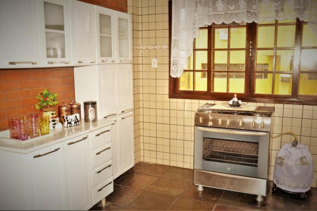 Casa/Apartamento duplex com cozinha americana.