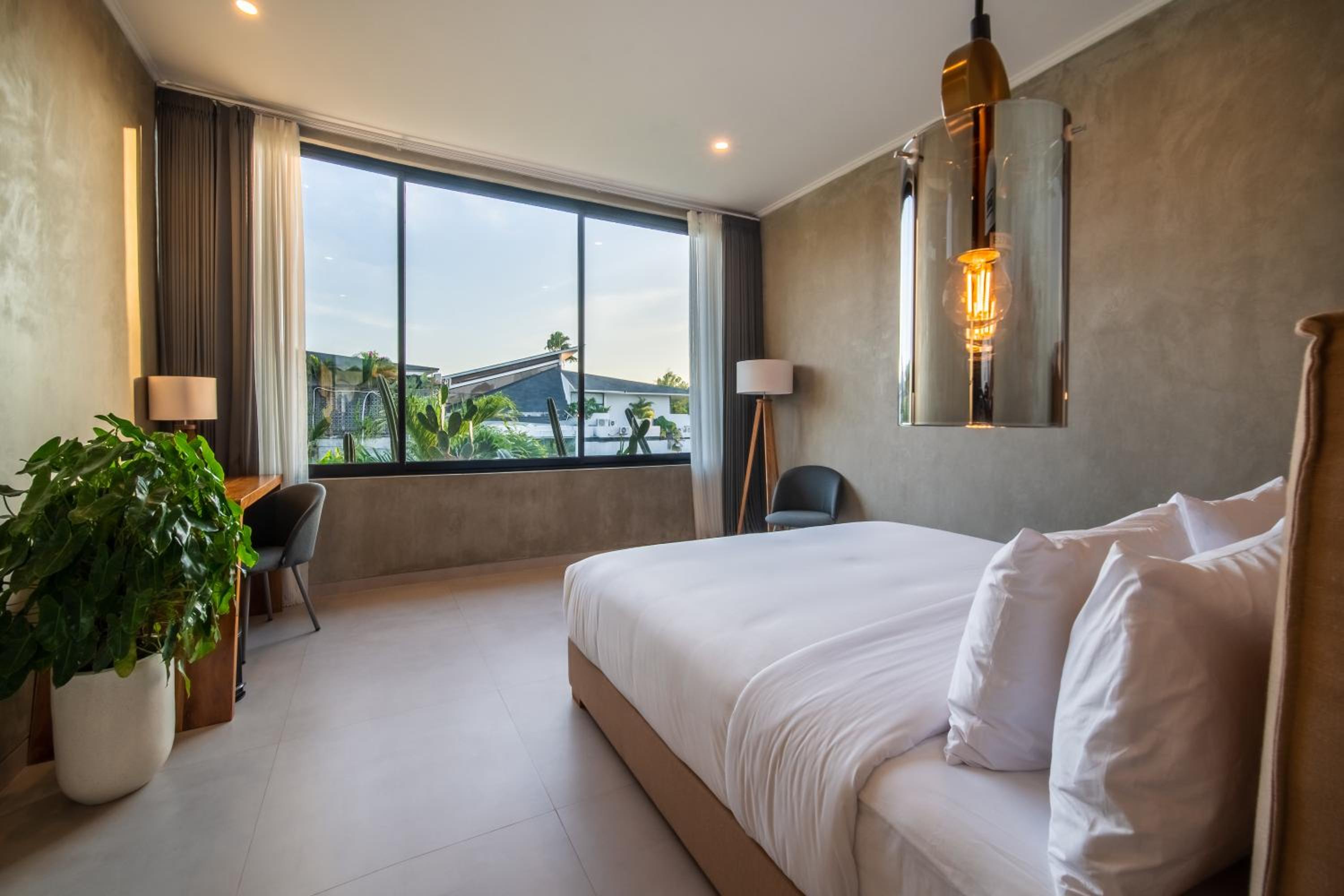 Luxury villa GoldenSun Canggu