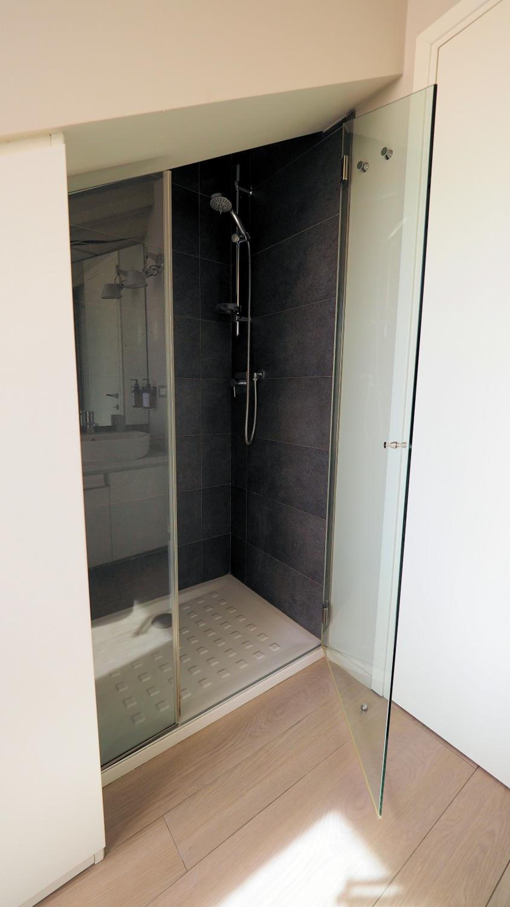 White Note Apartment