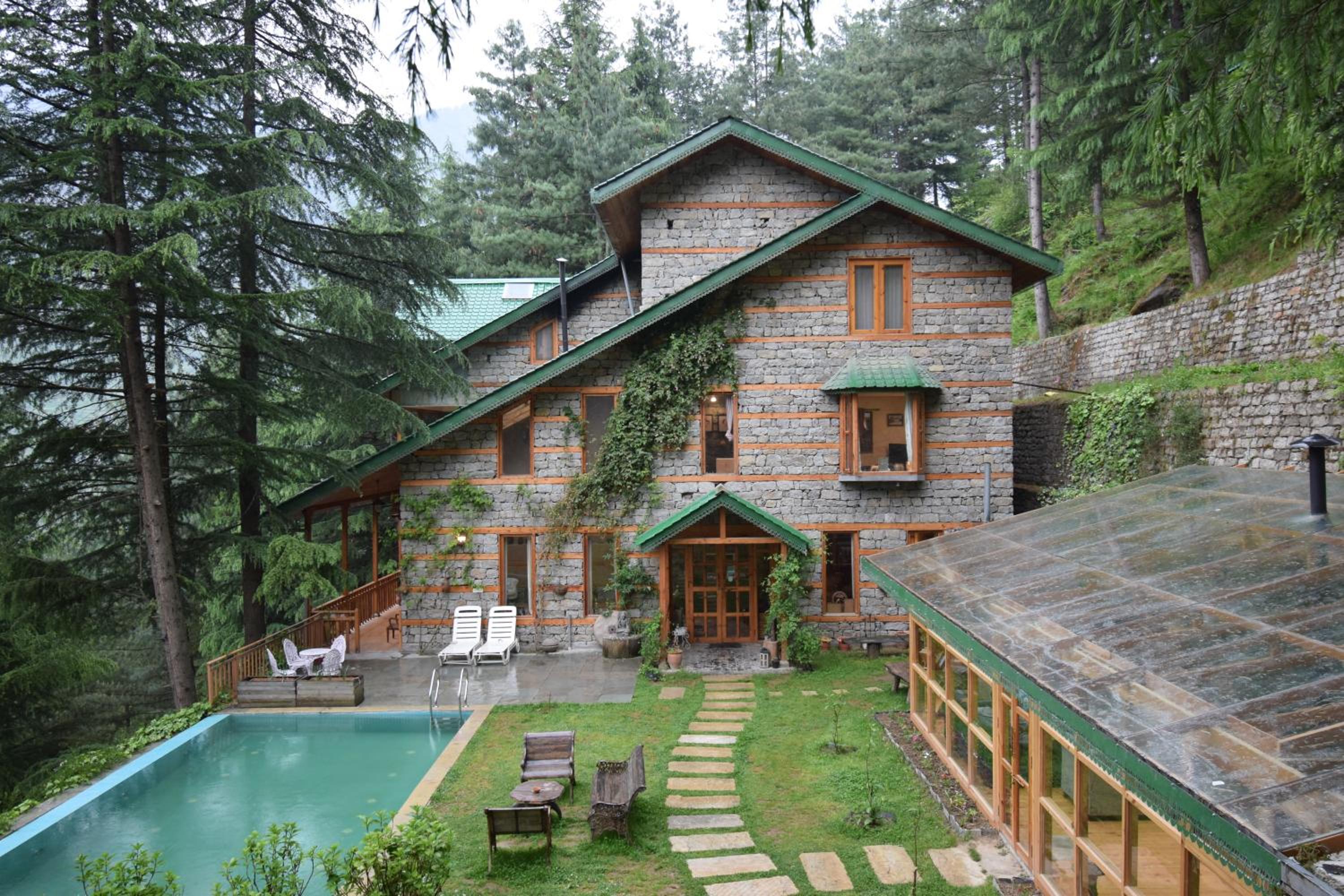 Kudrat - A Boutique Homestay- Tirthan Valley view 2