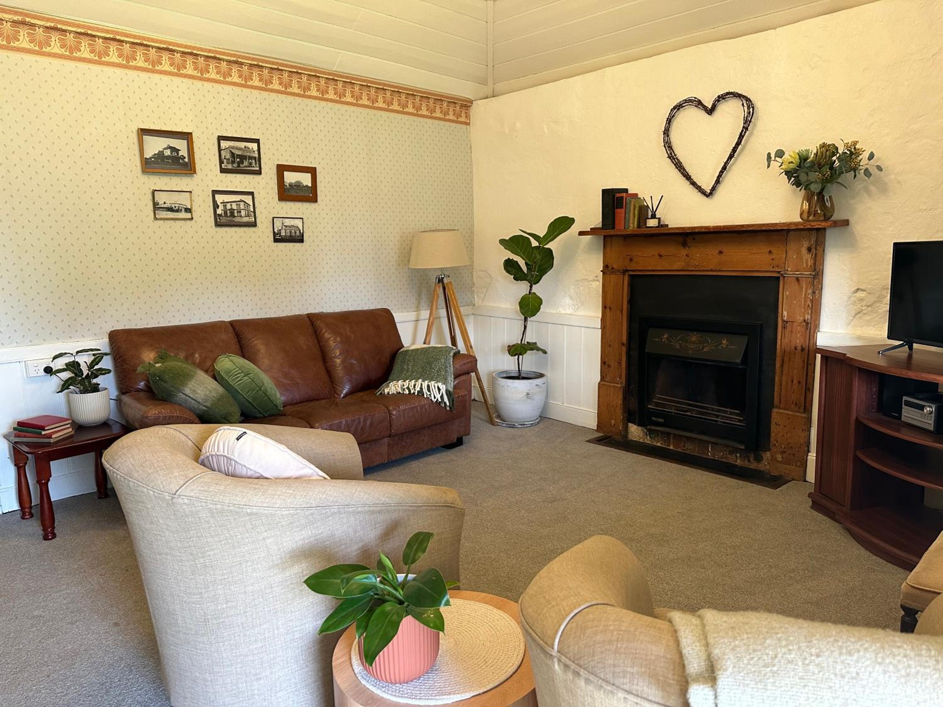 Ulva Cottage - Historical BnB