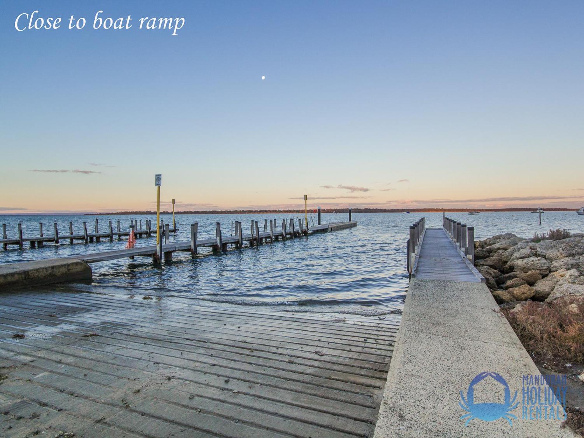 Relax At Dawesville Estuary