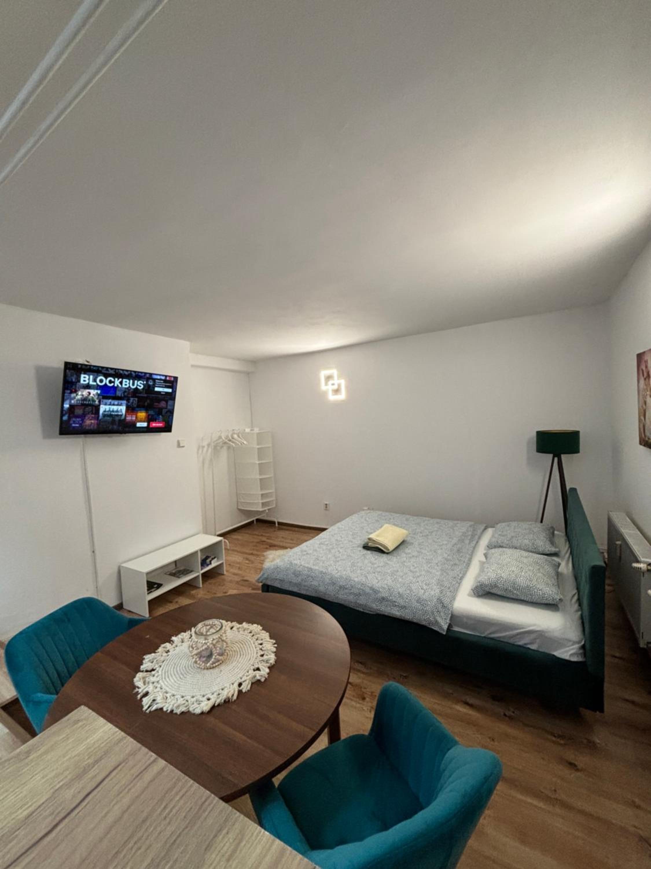 Central Apartment NEW STUDIO view 3