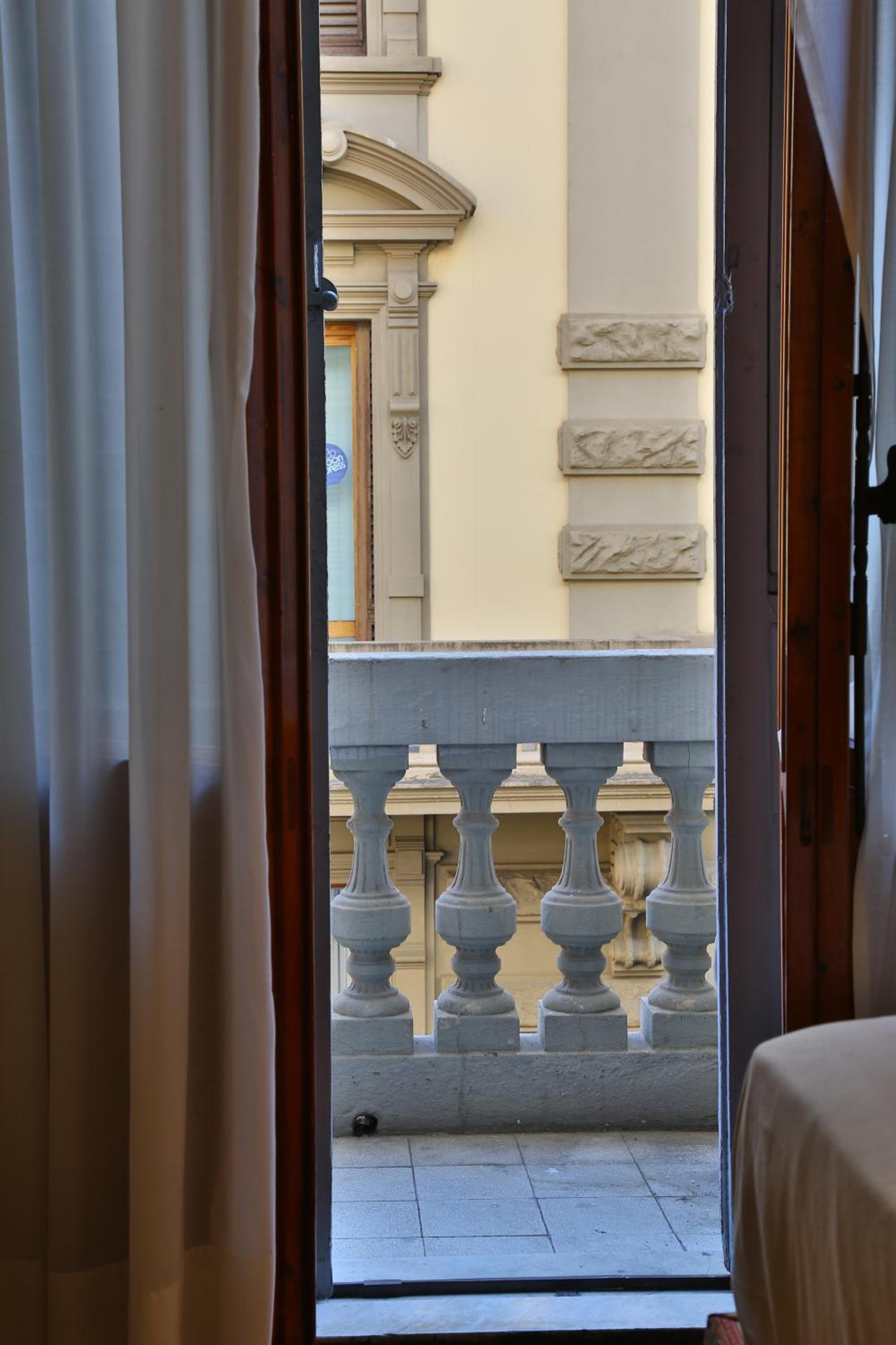 MADAMA GUEST HOUSE