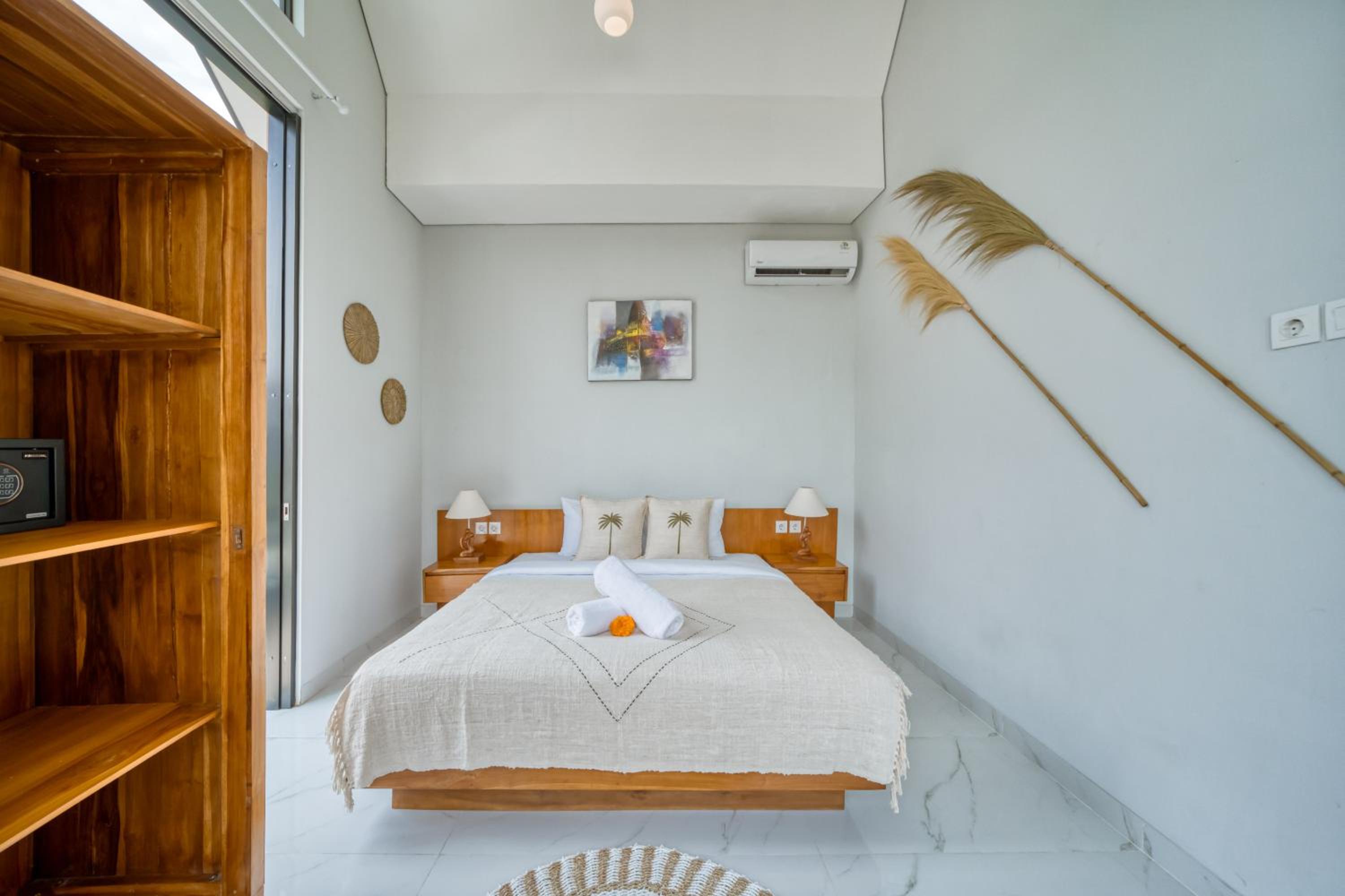 Cozy 3bd Villa in Tumbak Bayuh with Private Pool Construction Nearby view 5