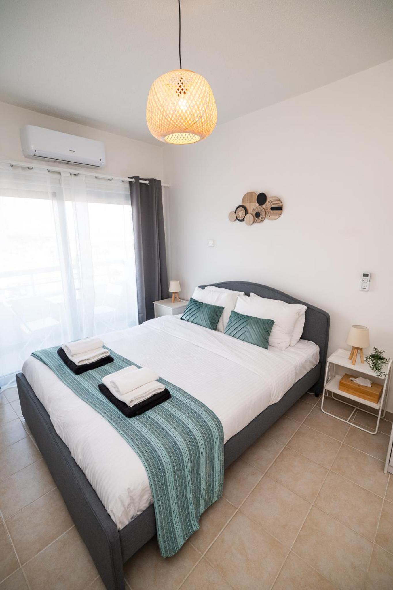 Quattro Beachfront Sea View Ap 34