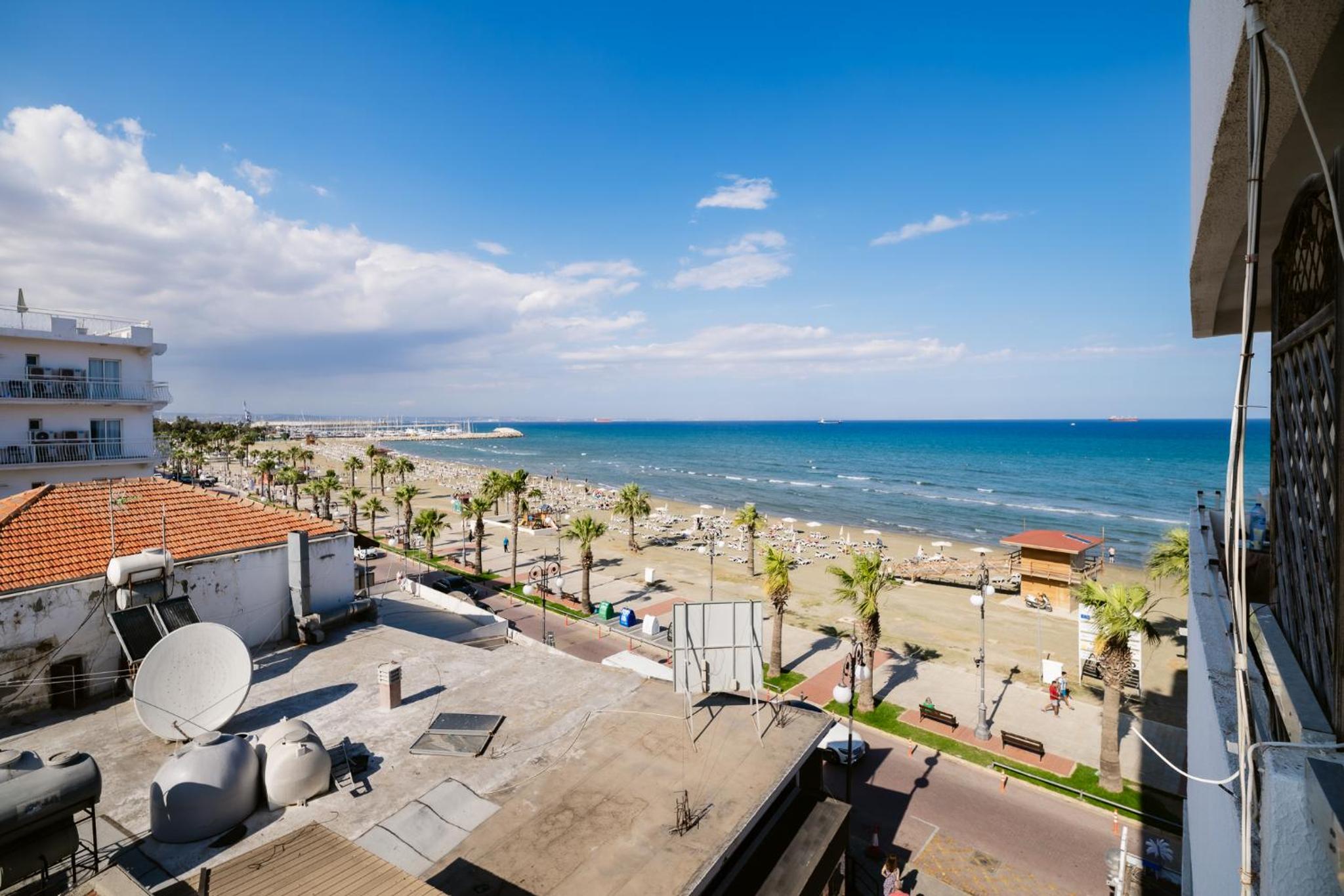 Quattro Beachfront Sea View Ap 34