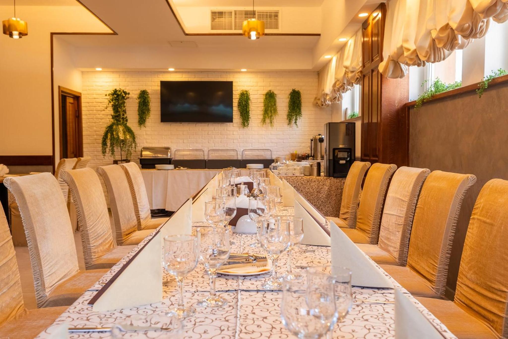meeting & event spaces