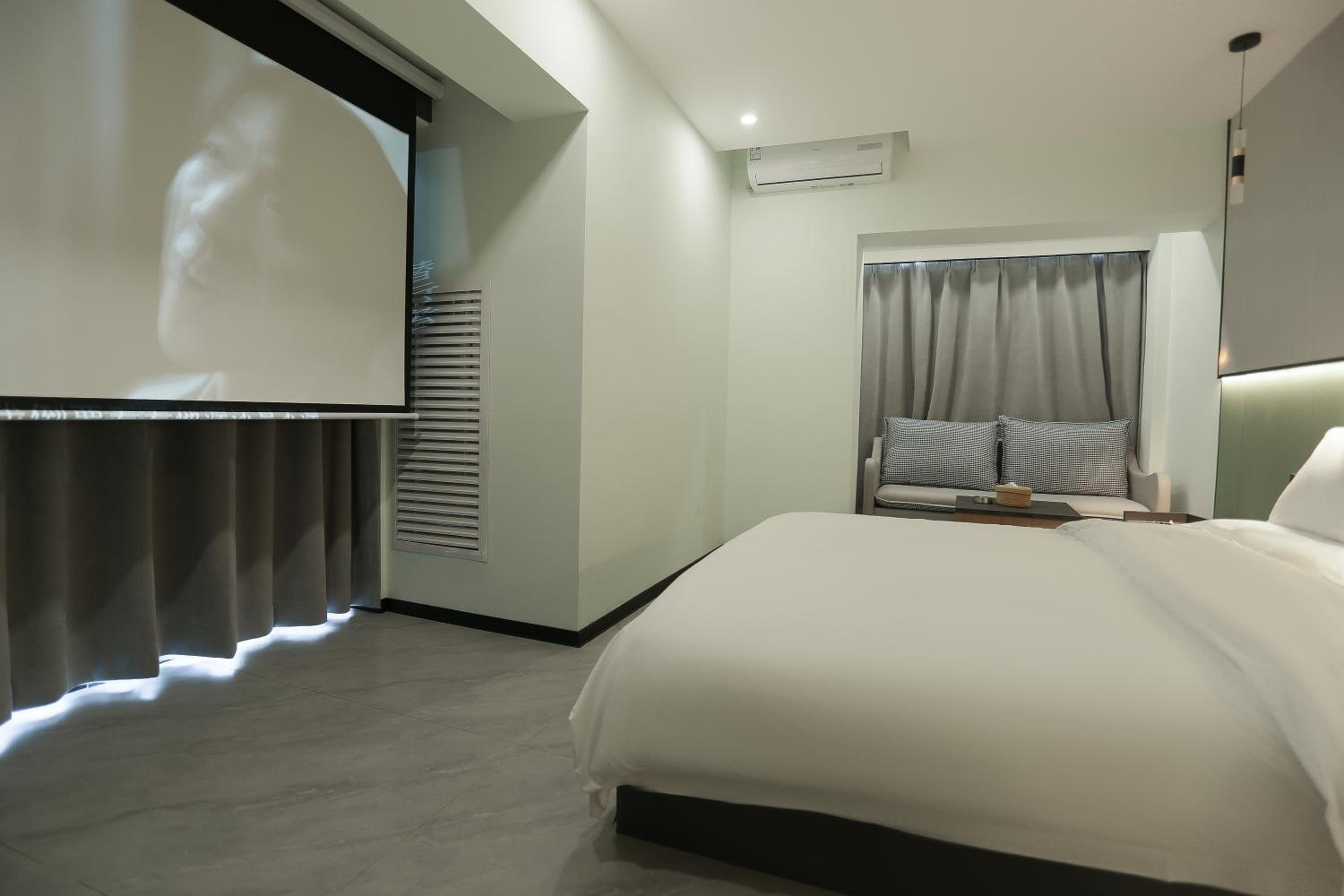 云泊青年酒店乌鲁木齐高铁站店 Yunbo Youth Hostel Ürümqi