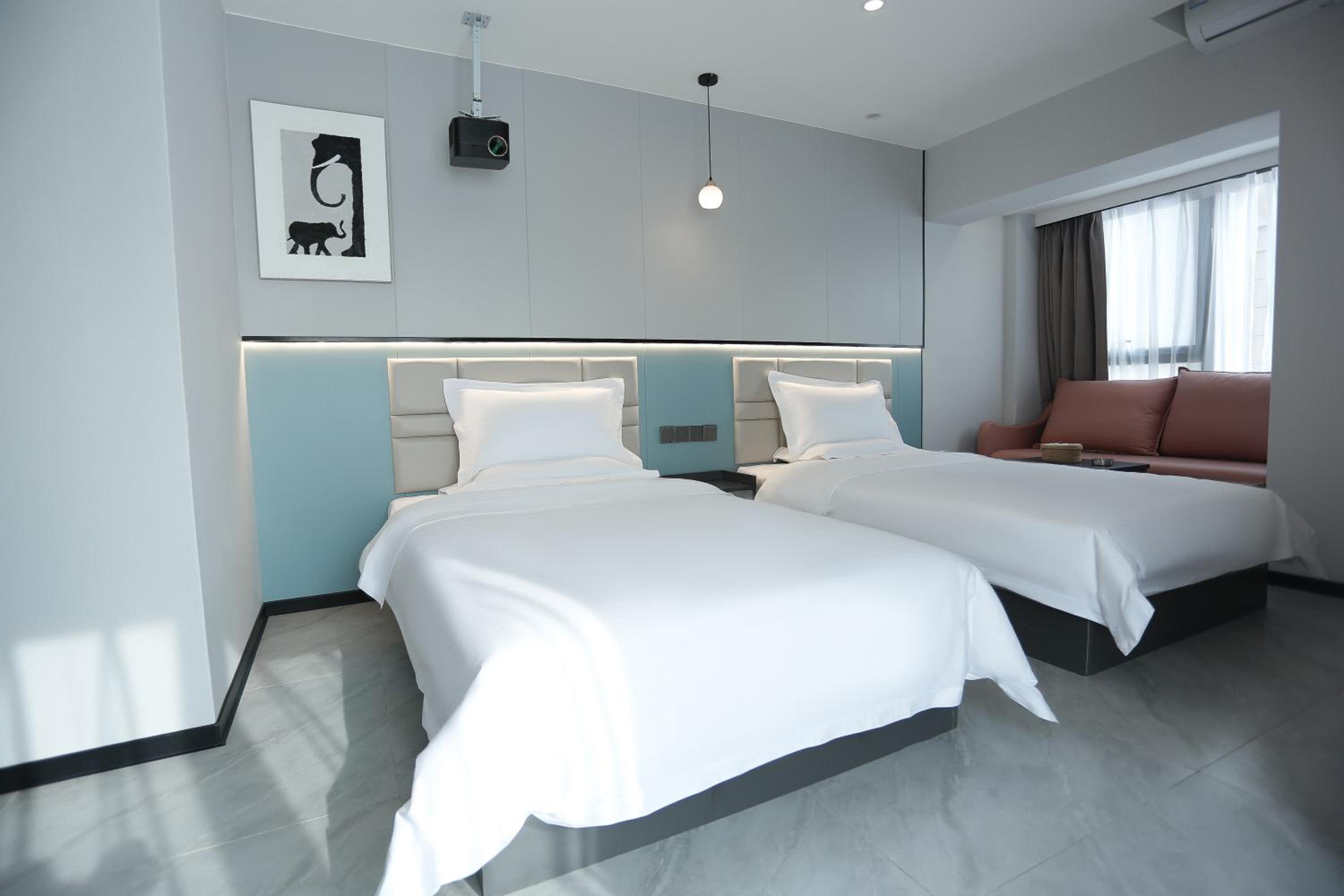 云泊青年酒店乌鲁木齐高铁站店 Yunbo Youth Hostel Ürümqi
