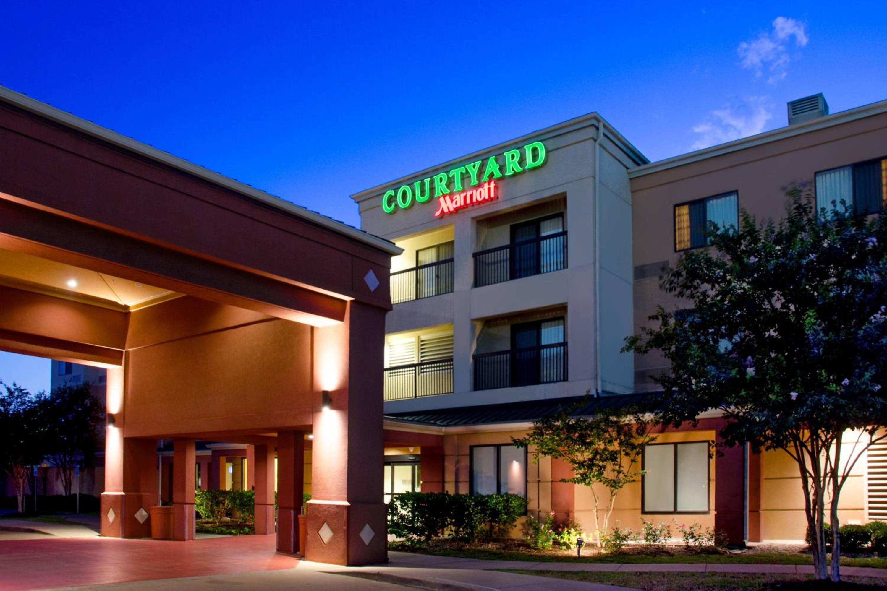 Hotel Courtyard by Marriott Bryan College Station - Image 1