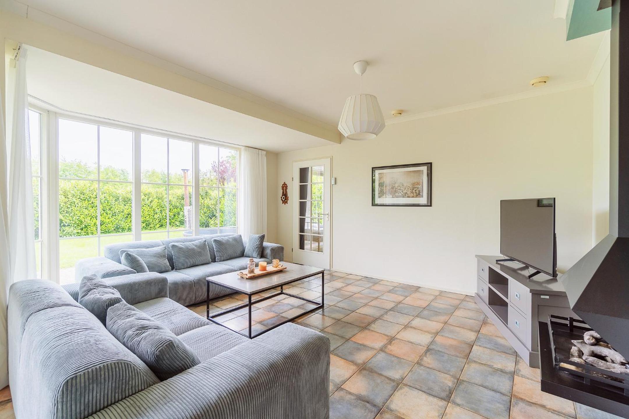 Comfort Villa for 8 People view 2