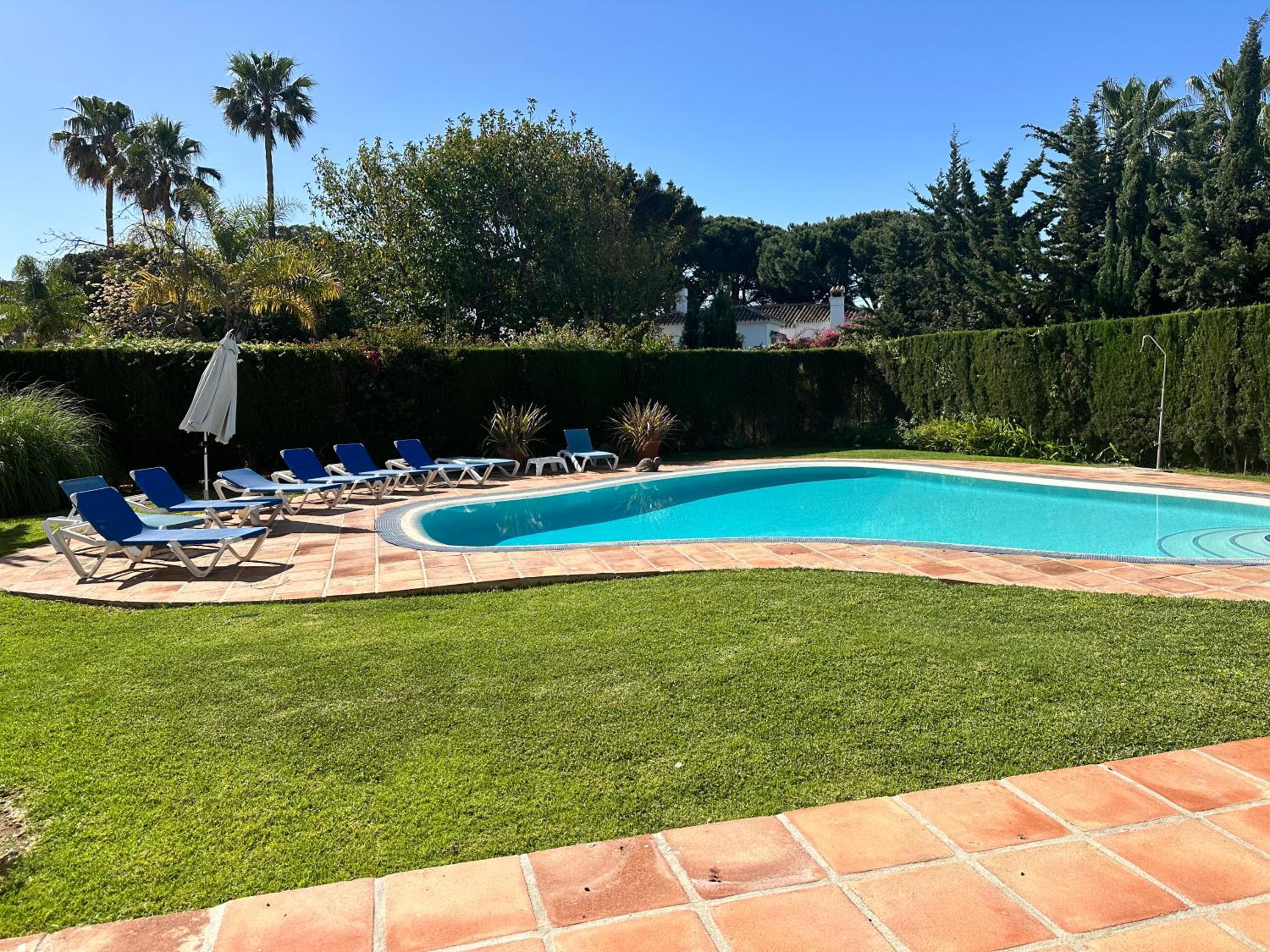 XPCE Artola Playa - Villa de Lujo con pista de padel privada y piscina view 4