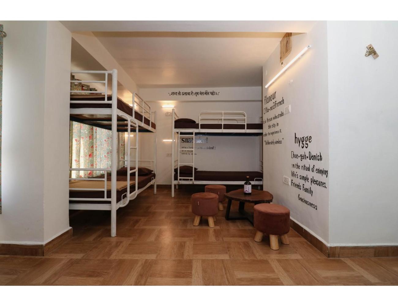 Event-First Bunkotel