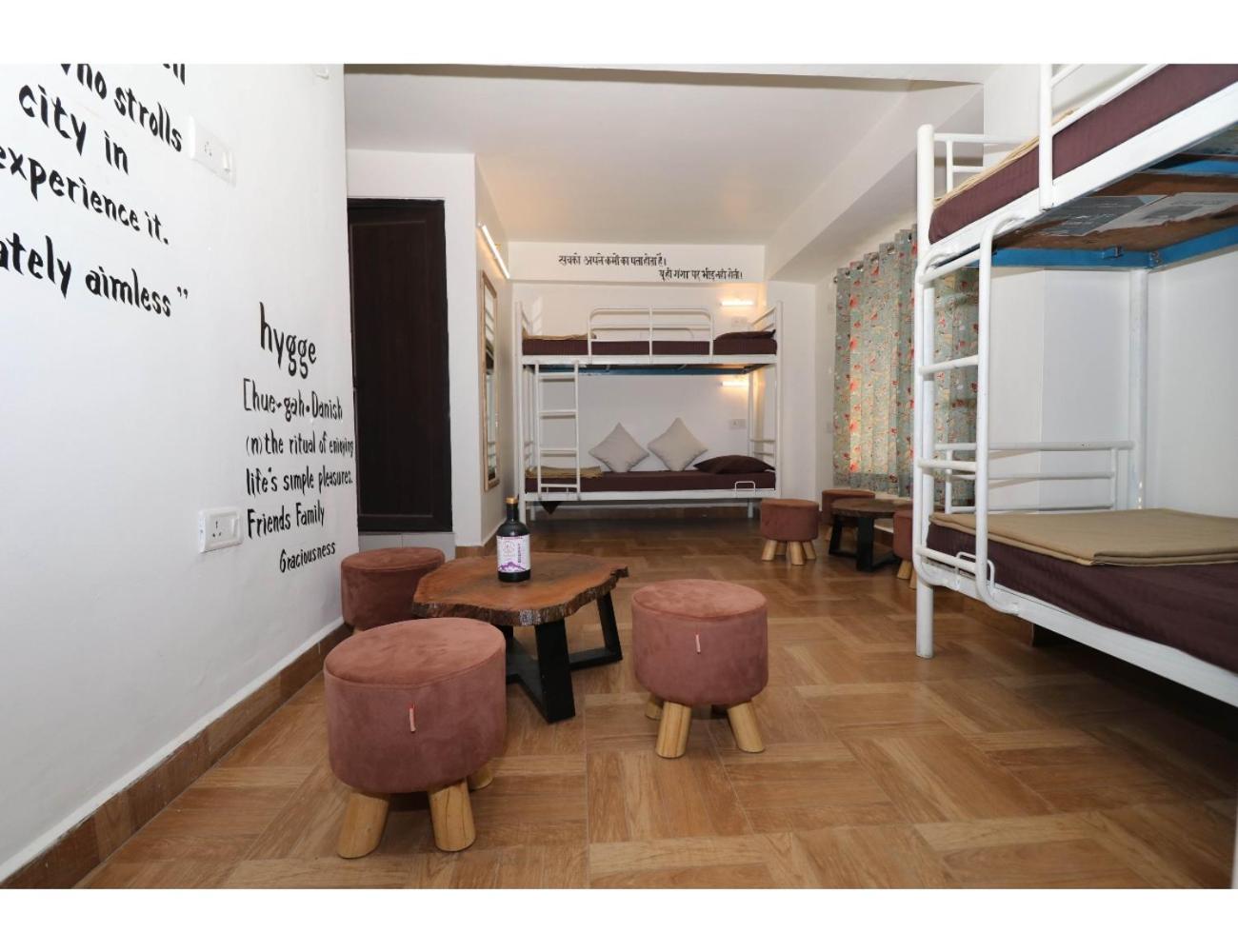 Event-First Bunkotel