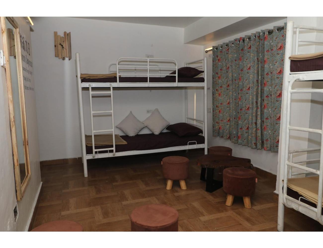 Event-First Bunkotel