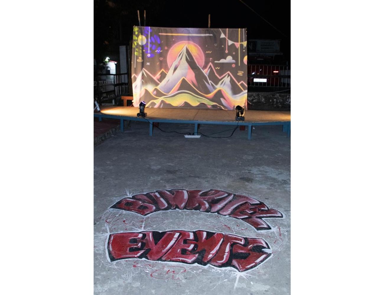 Event-First Bunkotel