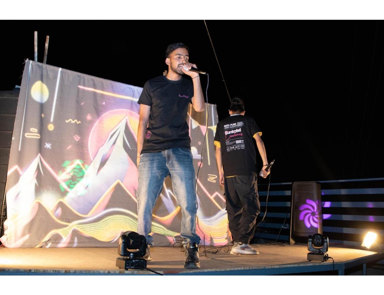 Event-First Bunkotel