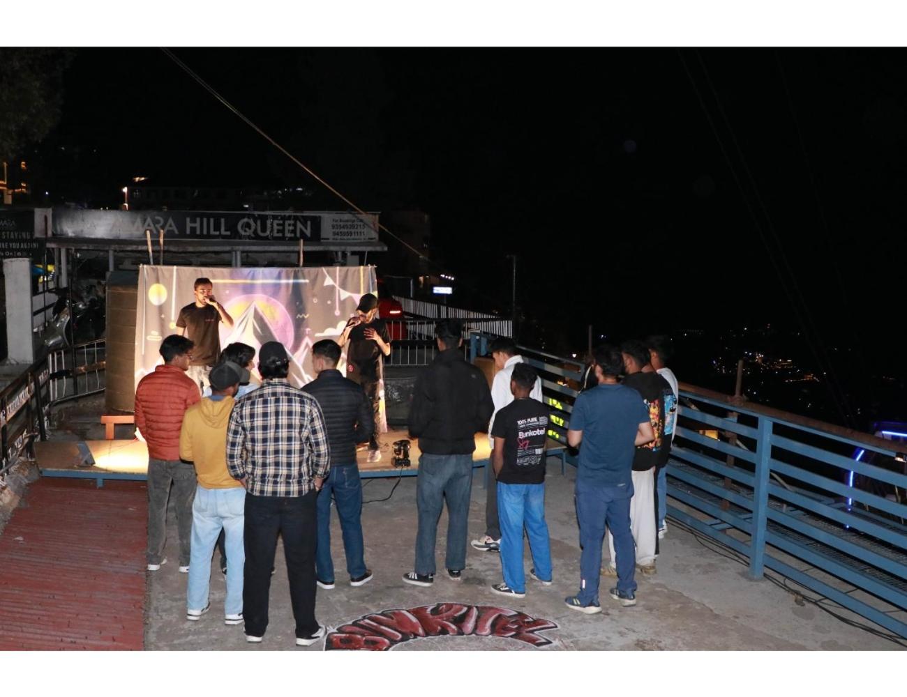 Event-First Bunkotel
