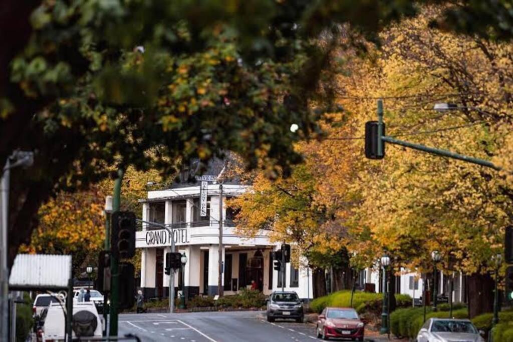 Gloria of Healesville