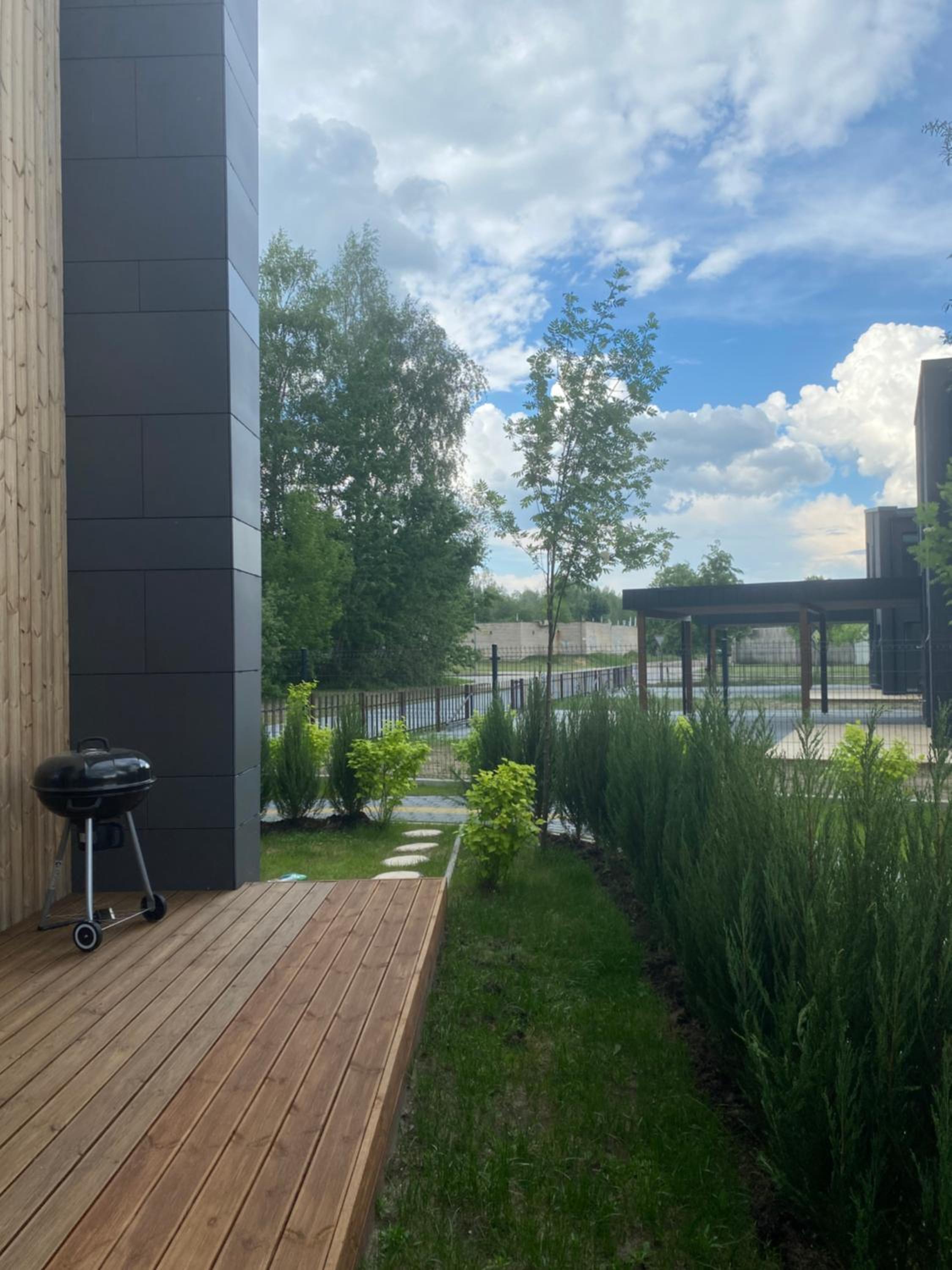 J7 apartment with terrace view 2