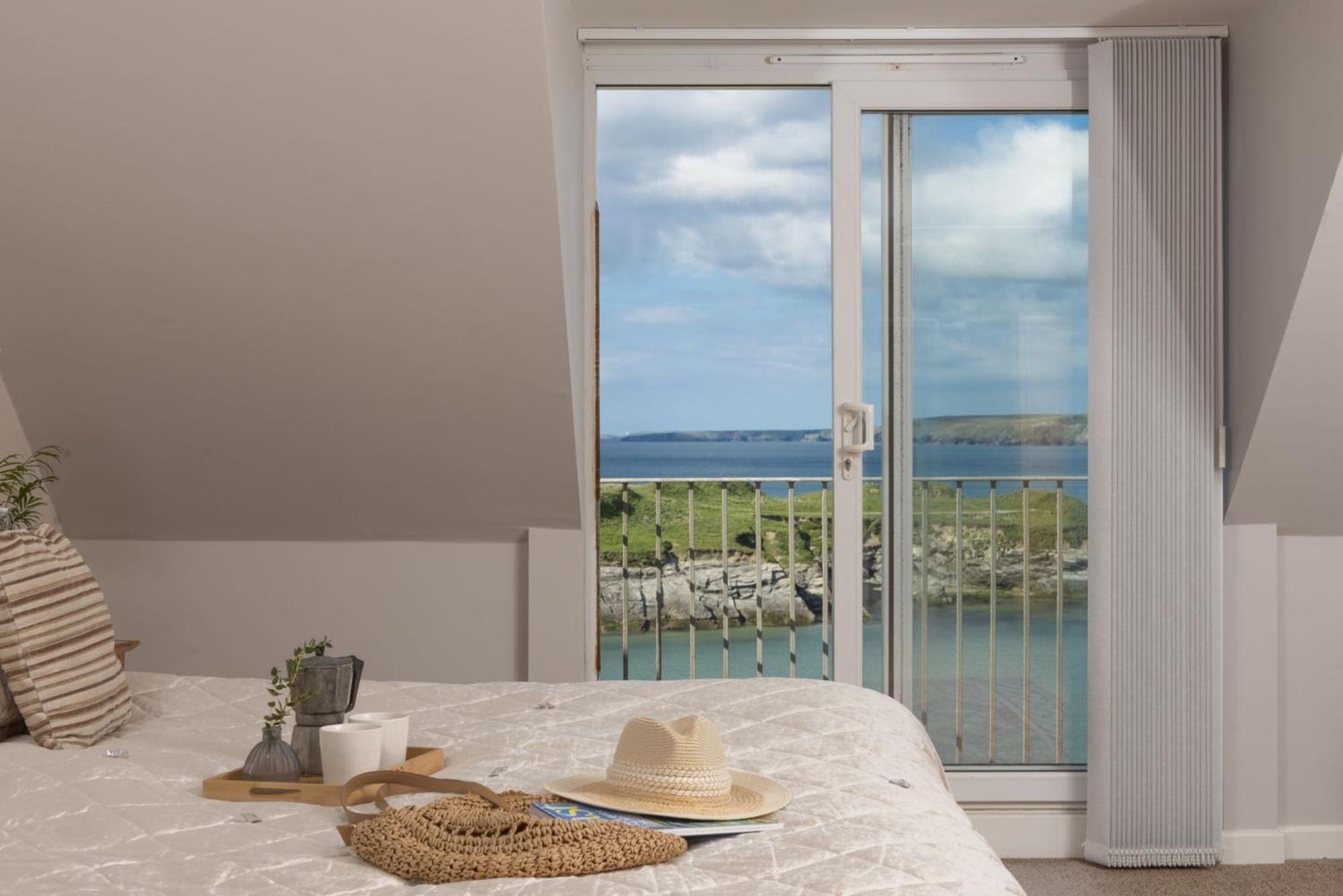 4 Glendorgal Sands, Newquay view 3